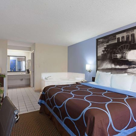 Super 8 By Wyndham Hammond Hotel Bagian luar foto