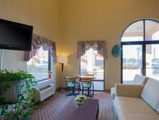 Super 8 By Wyndham Hammond Hotel Bagian luar foto